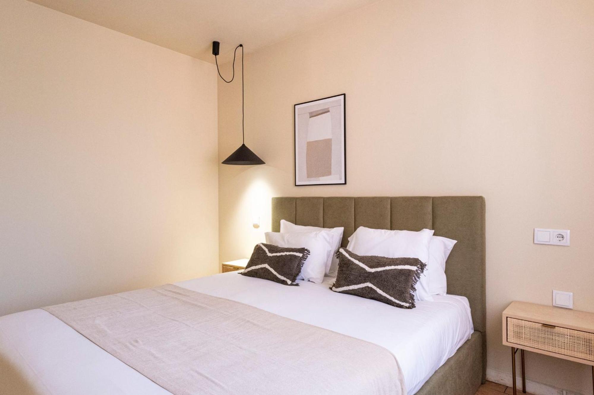 Guesthouse Bonjardim By Lovelystay Porto Exterior photo