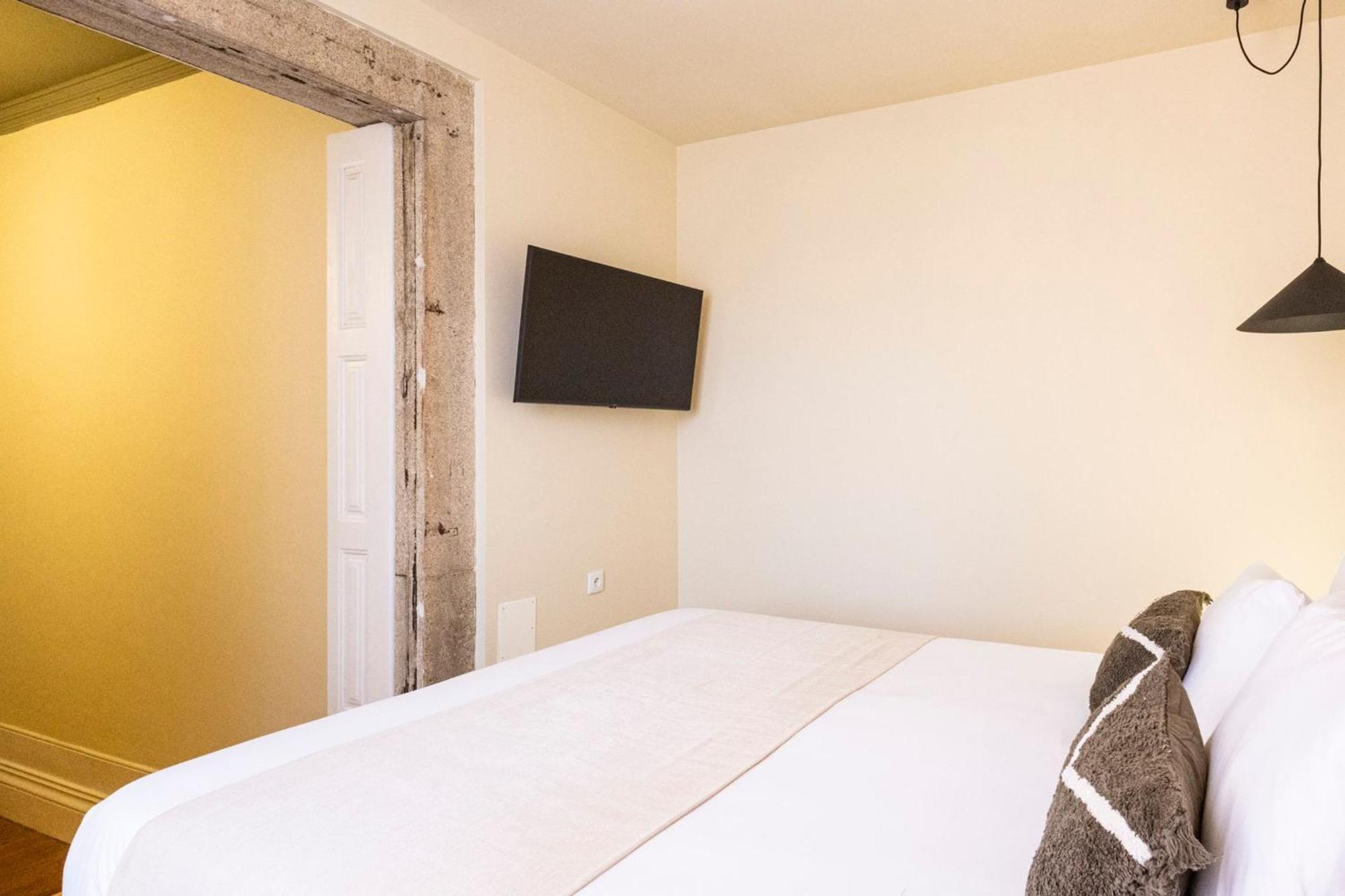 Guesthouse Bonjardim By Lovelystay Porto Exterior photo